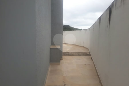 Sobrado à venda com 3 quartos, sendo 1 suíte, em Jardim Vitória, Mairinque, SP