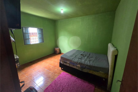Casa à venda com 2 quartos em Vila Carvalho, Itapetininga, SP