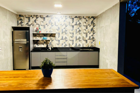 Casa à venda com 4 suítes no condomínio Portal Ouro Verde, Atibaia - SP