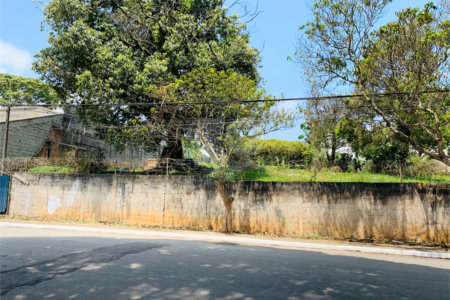Terreno à venda em Interlagos, São Paulo, SP