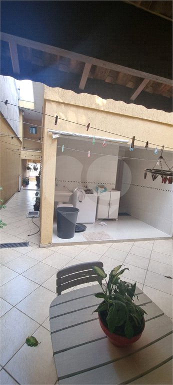 Sobrado à venda com 3 quartos, sendo 1 suíte, em Tremembé, São Paulo, SP
