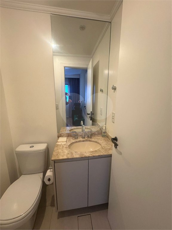 Apartamento à venda com 3 suítes em Indianópolis, São Paulo, SP