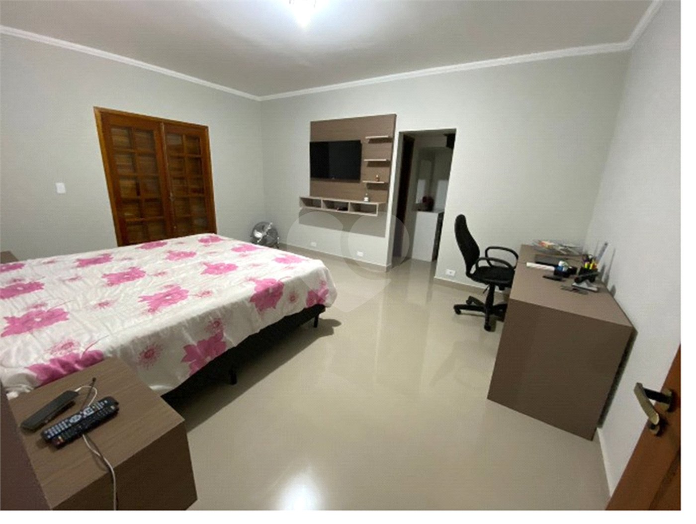 Chácara à venda com 3 suítes em Jundiaizinho (terra Preta), Mairiporã, SP