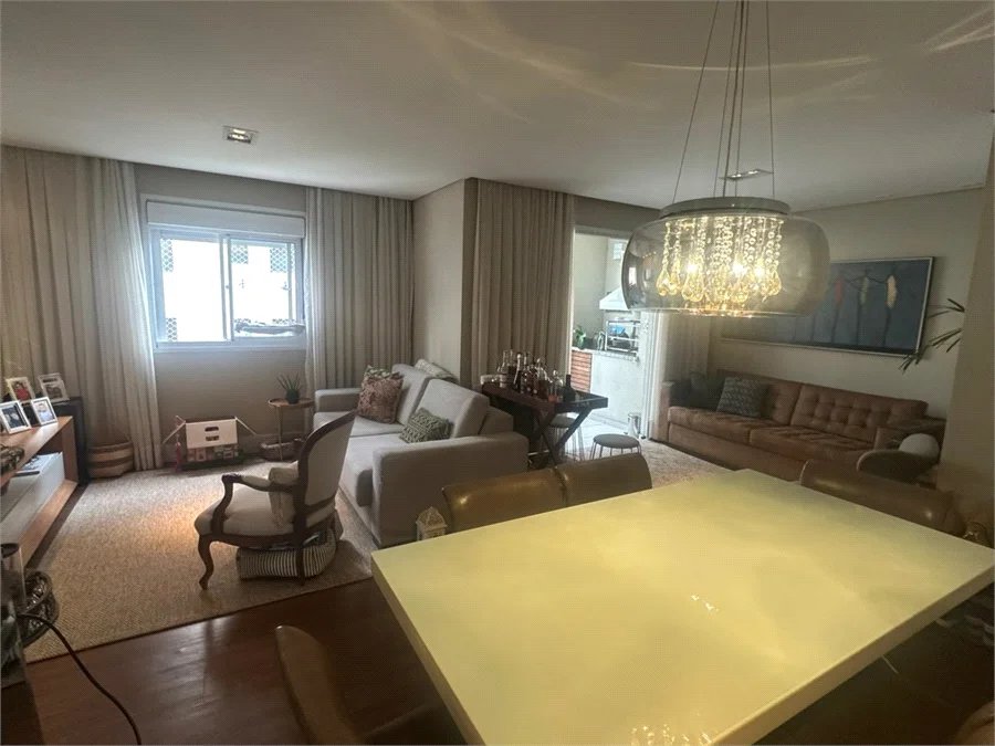 Apartamento à venda com 3 quartos, sendo 2 suítes, em Vila Andrade, São Paulo, SP