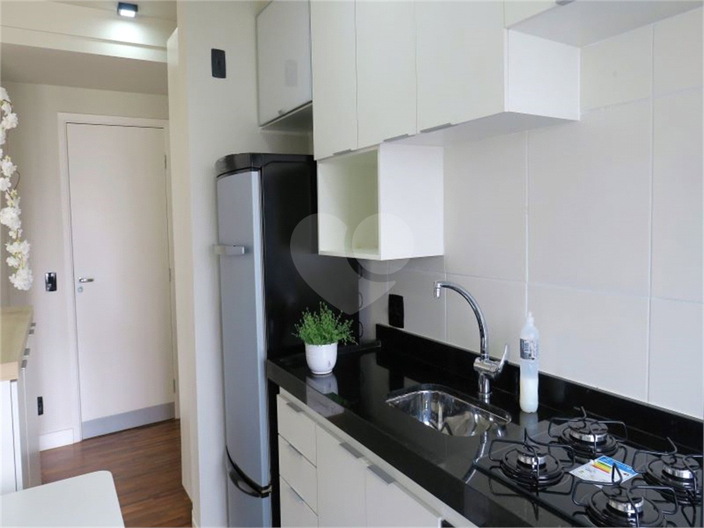 Apartamento à venda com 2 quartos, sendo 1 suíte, em Parque Reboucas, São Paulo, SP