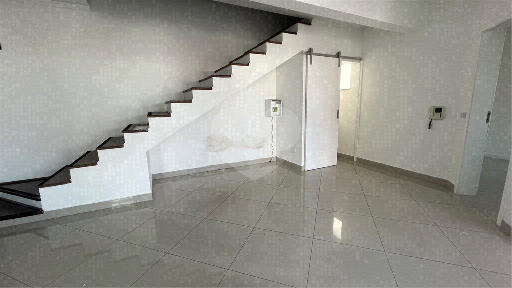 Sobrado para alugar com 3 quartos, sendo 1 suíte, no Centro, Atibaia, SP