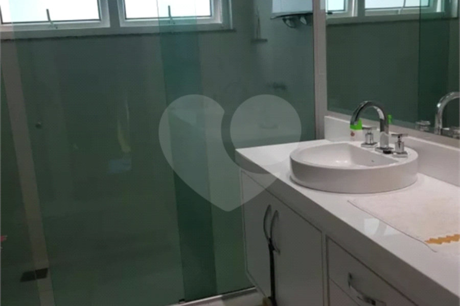 Casa à venda com 4 suítes no condomínio Monte Samkhya, Serra Negra - SP