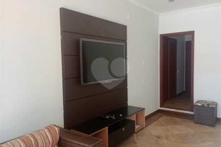 Casa à venda com 5 quartos, sendo 3 suítes, no Centro, Itapetininga, SP