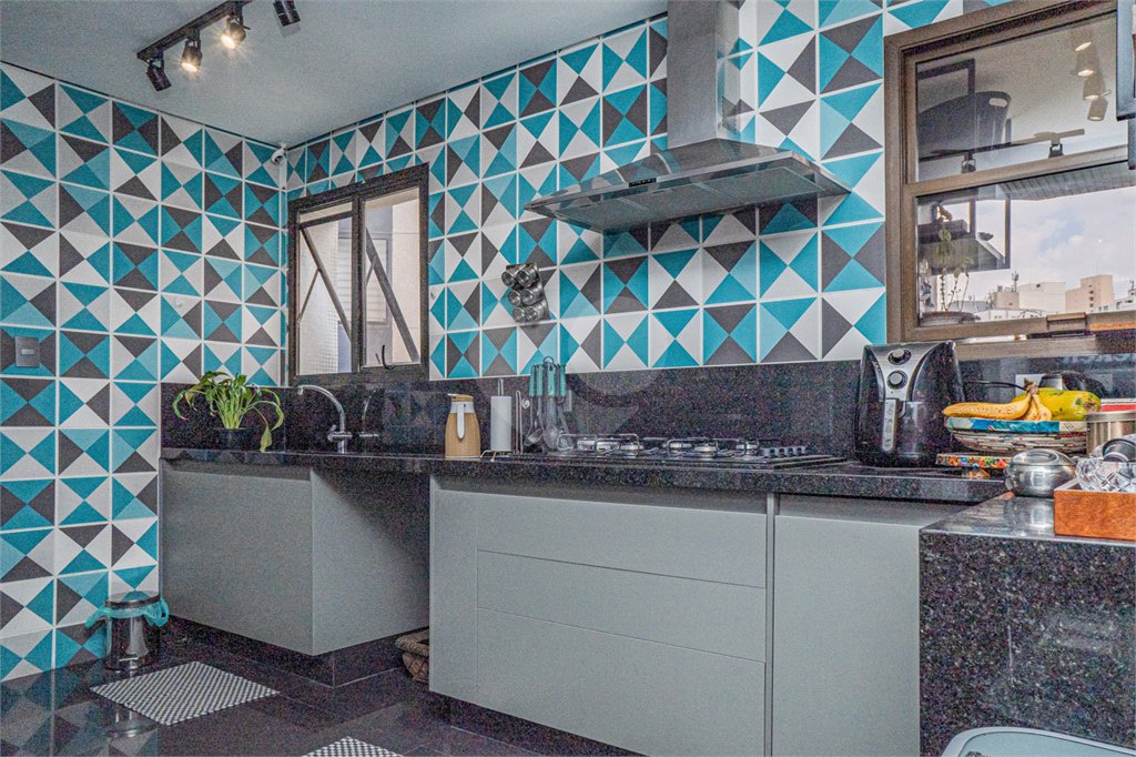 Apartamento à venda com 4 quartos, sendo 3 suítes, em Perdizes, São Paulo, SP