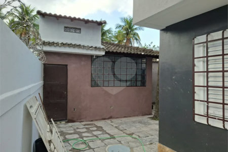 Casa à venda com 3 quartos, sendo 1 suíte, em Vargem Pequena, Rio de Janeiro, RJ