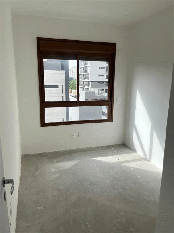 Apartamento à venda com 3 quartos, sendo 1 suíte, em Brooklin Novo, São Paulo, SP
