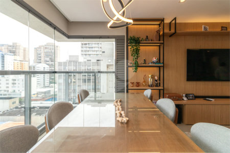 Apartamento à venda com 2 suítes em Santo Amaro, São Paulo, SP