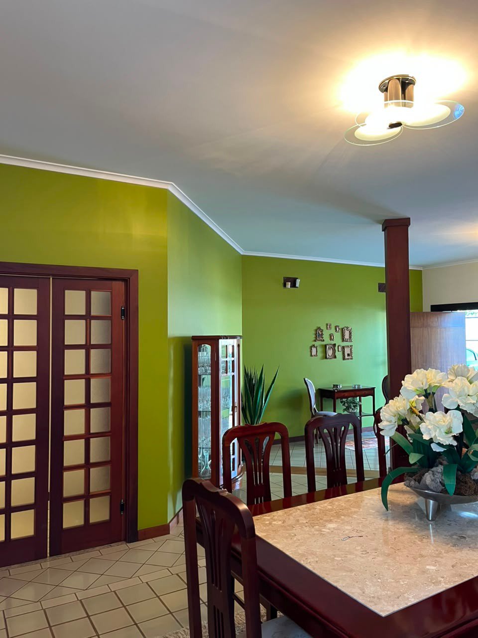 Casa à venda com 3 quartos, sendo 1 suíte,  em Santos Dumont, Três Lagoas, MS