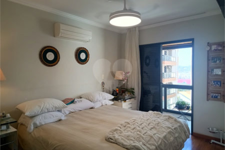 Apartamento à venda com 3 suítes em Vila Sônia, São Paulo, SP