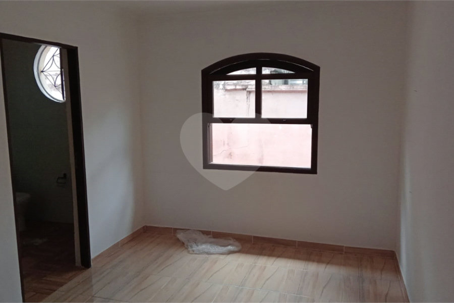 Casa Térrea à venda com 3 quartos, sendo 1 suíte, em Vila Irmãos Arnoni, São Paulo, SP