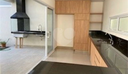 Casa à venda com 3 suítes no condomínio Residencial Viena, Indaiatuba - SP