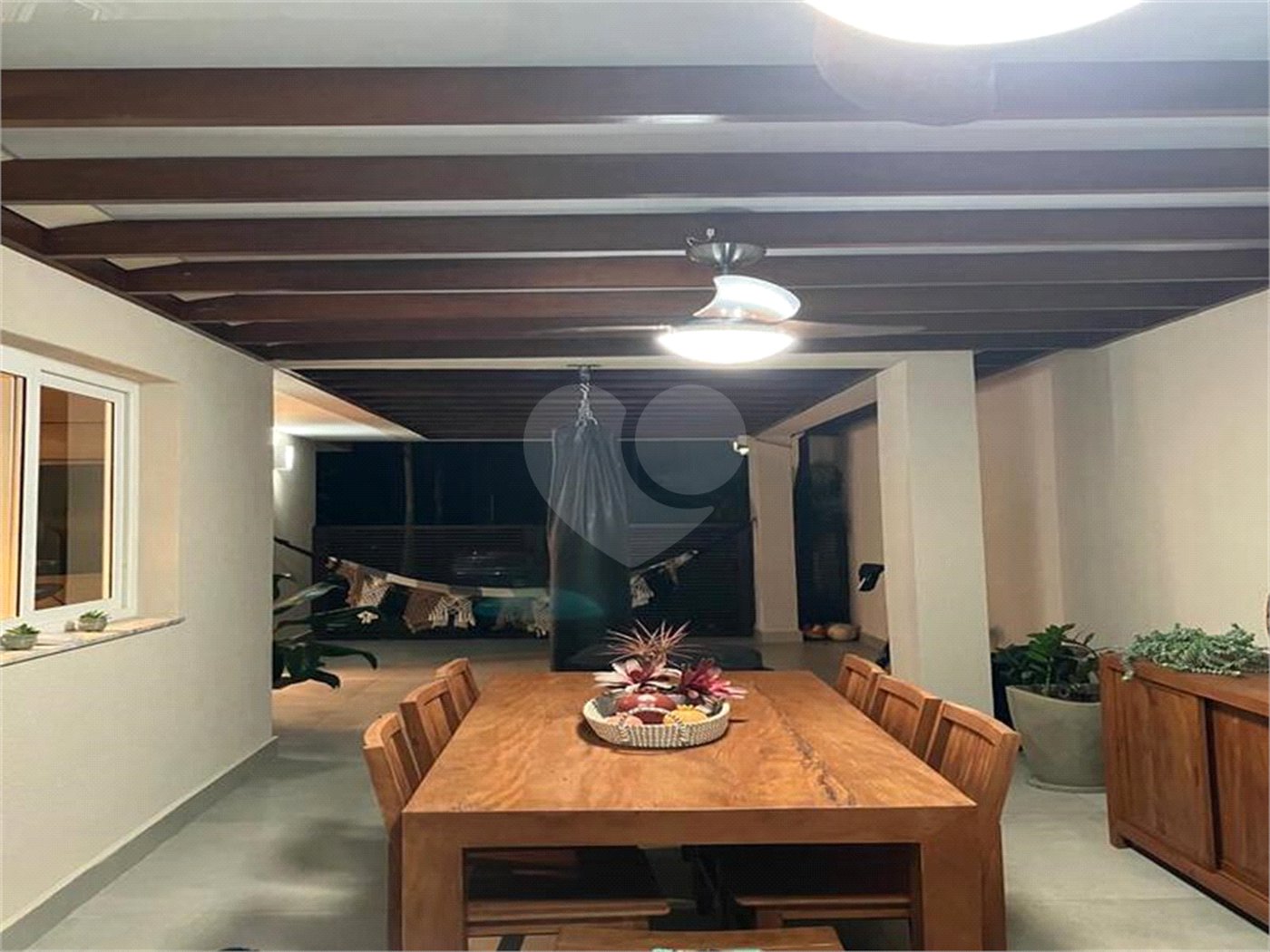 Casa à venda com 3 suítes no condomínio Maison Blanche, Indaiatuba - SP