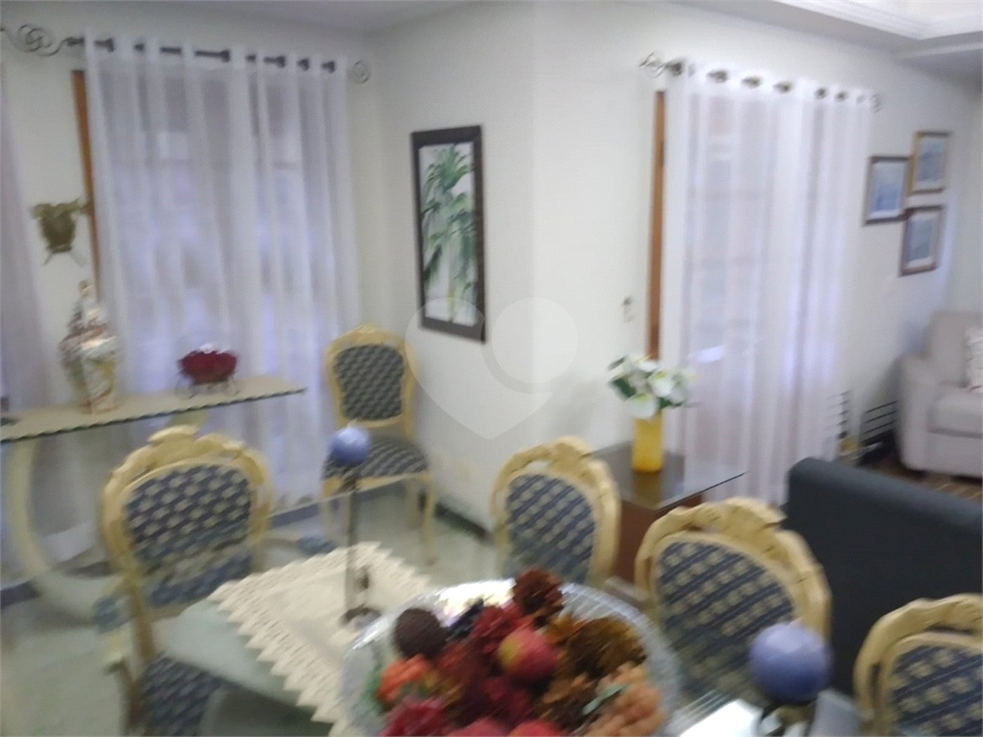 Casa à venda com 4 quartos, sendo 3 suítes, no condomínio Da Serra, São Paulo - SP