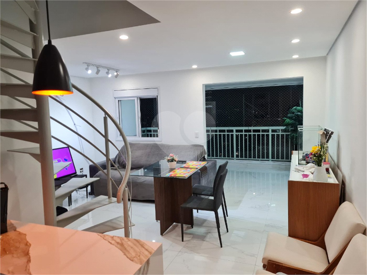 Apartamento à venda com 3 quartos, sendo 2 suítes, em Parque Reboucas, São Paulo, SP