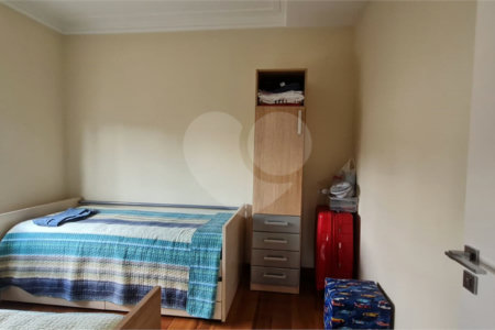 Sobrado à venda com 4 quartos, sendo 1 suíte, em Jabaquara, São Paulo, SP