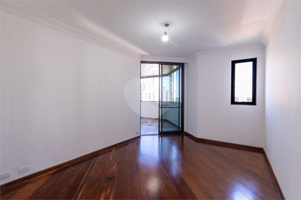 Apartamento à venda com 4 quartos, sendo 3 suítes, em Campo Belo, São Paulo, SP