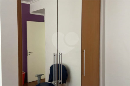 Apartamento à venda com 3 quartos, sendo 1 suíte, em Jardim Marajoara, São Paulo, SP