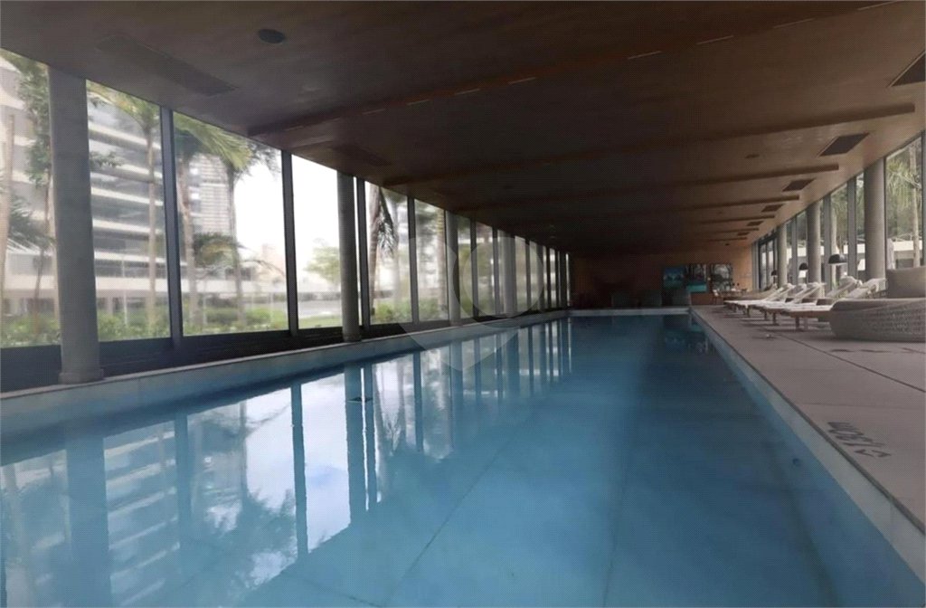 Apartamento à venda com 4 suítes em Vila Cordeiro, São Paulo, SP