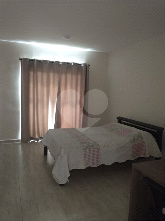 Sobrado à venda com 3 quartos, sendo 1 suíte,  em Jardim Universo, Mogi das Cruzes, SP