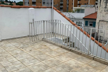 Sobrado à venda com 3 quartos em Vila Progredior, São Paulo, SP