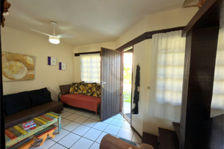 Casa em condomínio à venda com 2 suítes em Peró, Cabo Frio, RJ