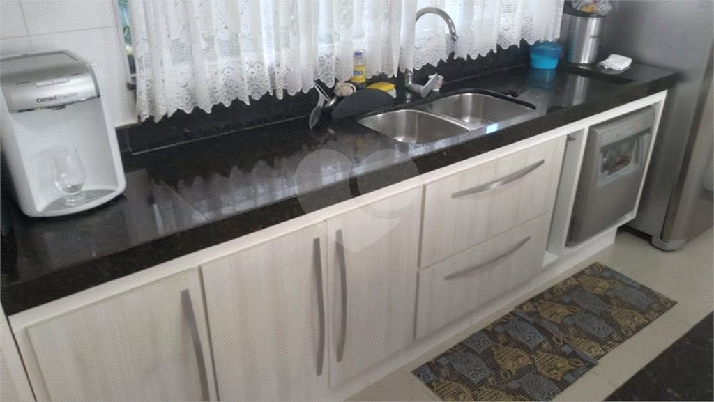 Casa à venda com 3 suítes no condomínio Damha III, São Carlos - SP