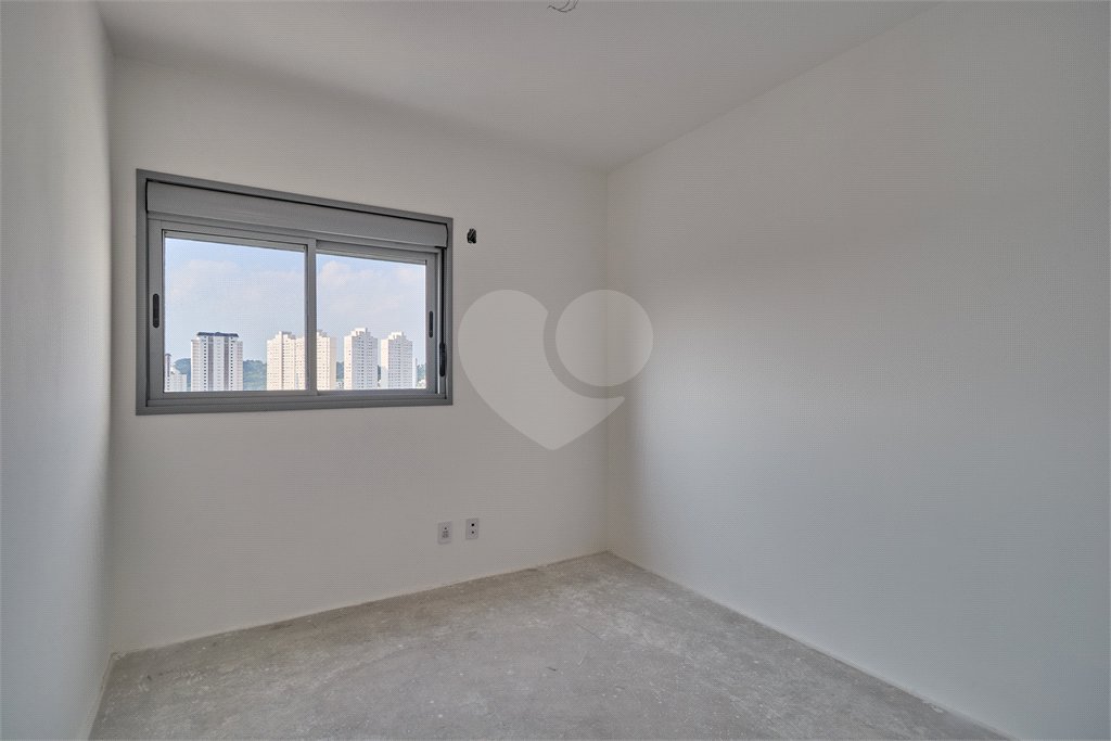 Apartamento à venda com 3 quartos, sendo 1 suíte, em Jardim Marajoara, São Paulo, SP