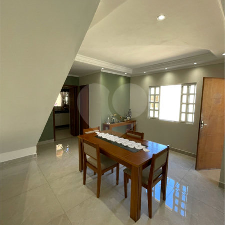 Casa à venda com 3 quartos, sendo 1 suíte, no condomínio Jardim Europa, Mogi das Cruzes - SP