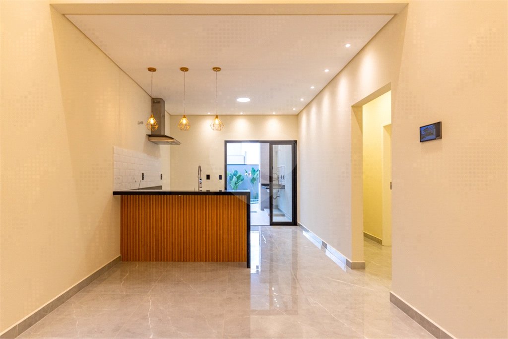 Casa à venda com 3 quartos, sendo 1 suíte, no condomínio Reserva do Vale, Caçapava - SP