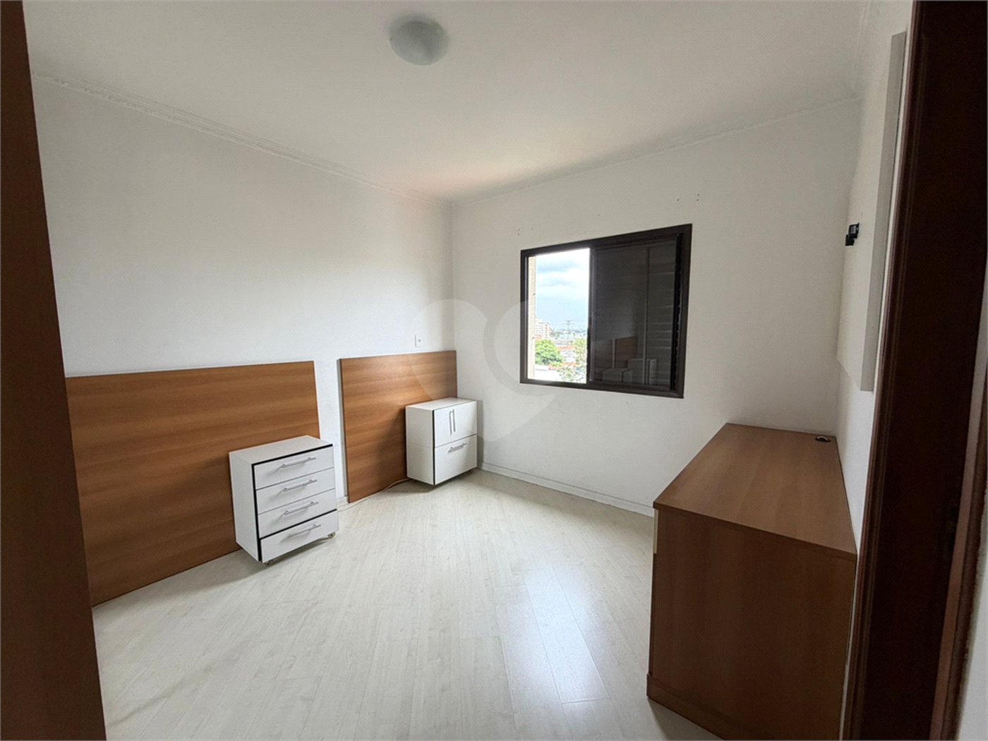 Apartamento à venda com 3 quartos, sendo 1 suíte, no Centro, Suzano, SP