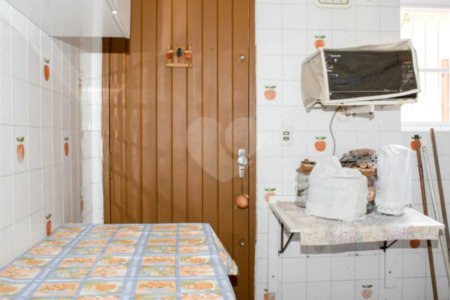 Sobrado à venda com 3 quartos, sendo 1 suíte,  em Campo Belo, São Paulo, SP