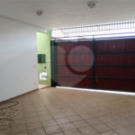 Casa à venda com 3 quartos, sendo 1 suíte, no Centro, Extrema, MG