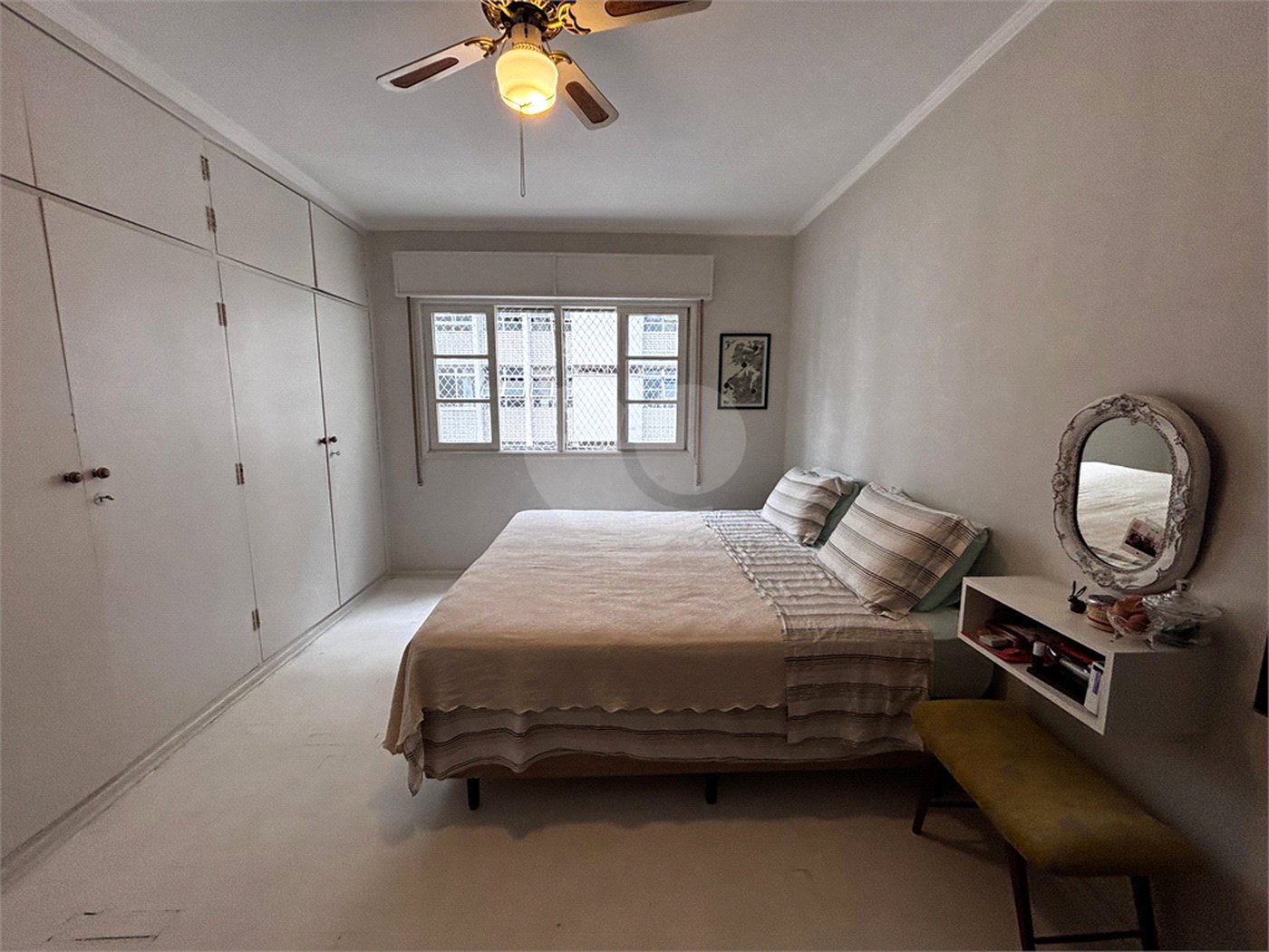 APARTAMENTO BAIRRO PARAÍSO COM 146 M² ÚTEIS - 2 VAGAS.