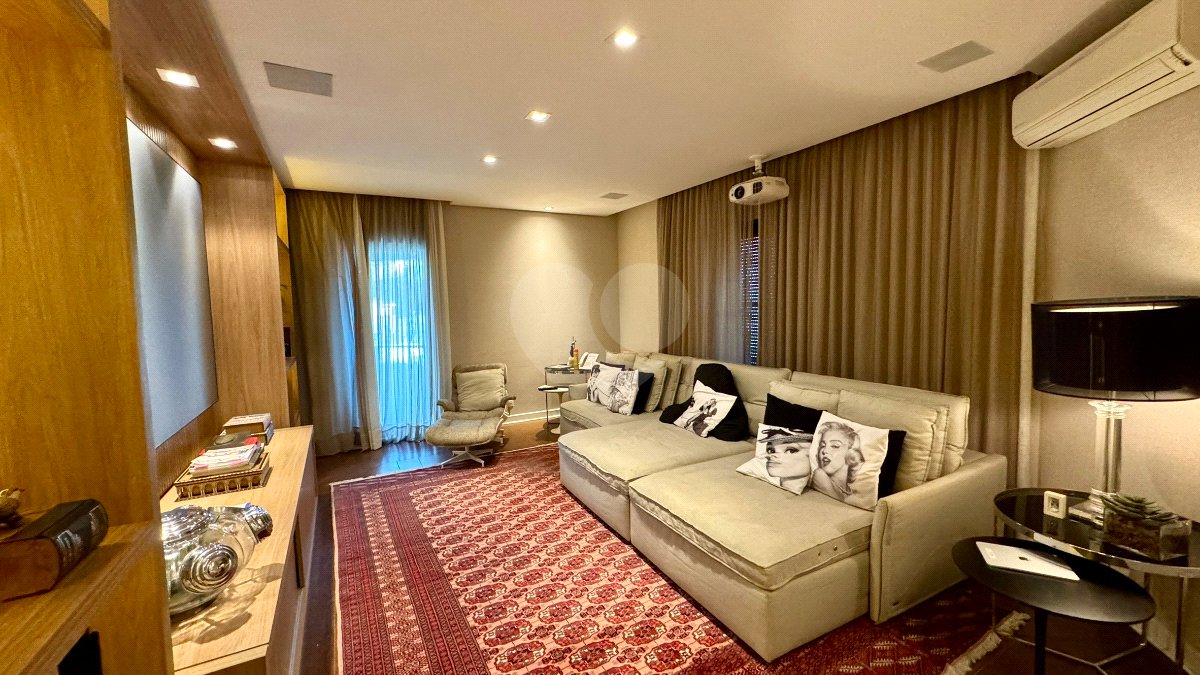 Apartamento à venda com 4 suítes em Moema, São Paulo, SP