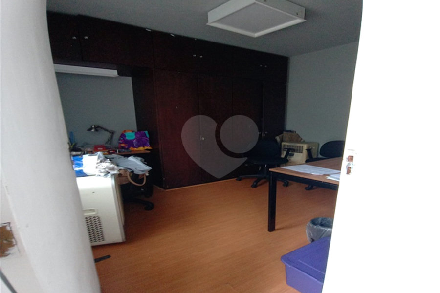 Casa à venda com 4 quartos, sendo 1 suíte, em Santana, São Paulo, SP