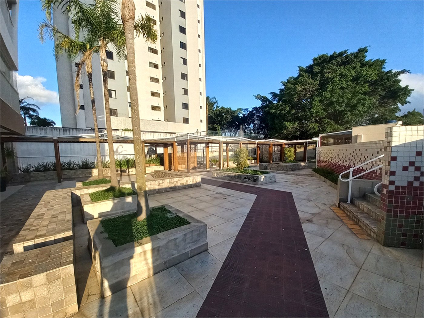 Apartamento à venda ou para alugar com 2 quartos, sendo 1 suíte,  em Fazenda Morumbi, São Paulo, SP