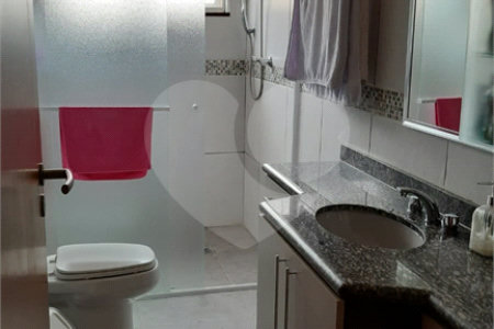 Casa à venda com 5 quartos, sendo 1 suíte, em Vila Lavínia, Mogi das Cruzes, SP