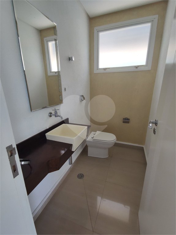 Casa à venda com 3 suítes no condomínio Residencial Suzano, Suzano - SP