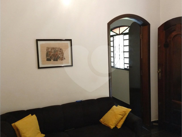 Sobrado à venda com 3 quartos, sendo 1 suíte,  em Conjunto Residencial Vista Verde, São Paulo, SP