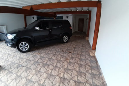 Sobrado à venda com 4 quartos, sendo 1 suíte, em Vila Gomes, São Paulo, SP
