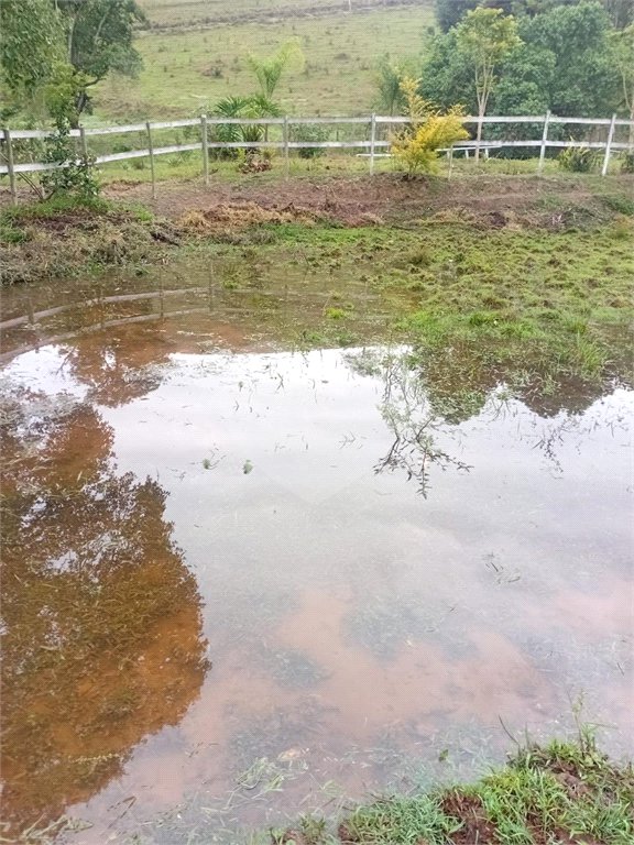 Sítio à venda com 2 quartos em Área Rural de Lagoinha, Lagoinha, SP