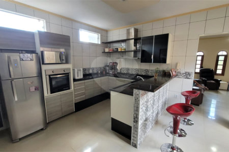 Sobrado Residencial no bairro Douradinho