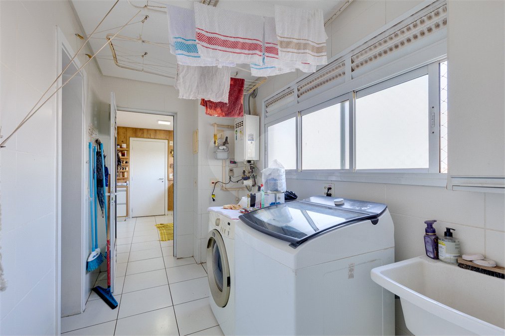 Apartamento à venda com 4 suítes em Jardim Marajoara, São Paulo, SP