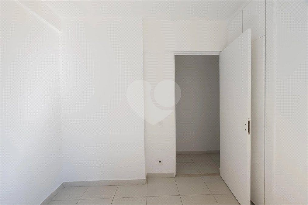 Apartamento à venda com 3 quartos, sendo 1 suíte, em Itaim Bibi, São Paulo, SP