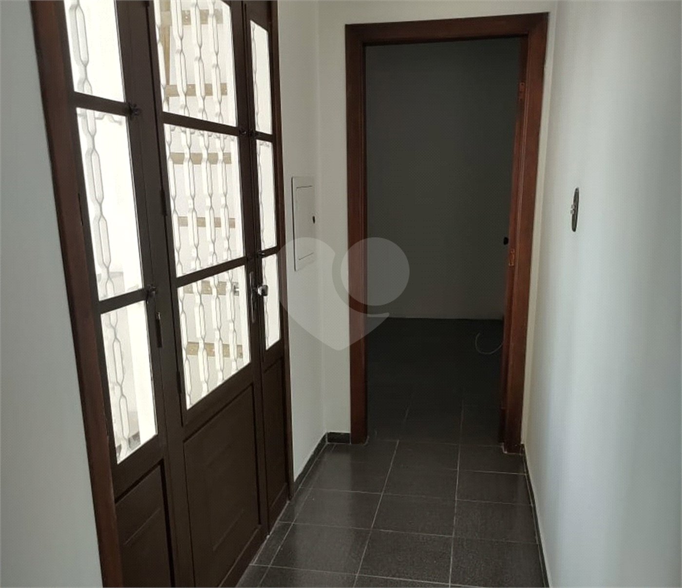 Sobrado à venda com 2 quartos, sendo 1 suíte, em Parque das Rosas, Itu, SP